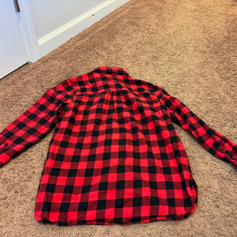 Old Navy The Classic Shirt Red Black Gingham Plaid Flannel SP PETITE SMALL - Picture 7 of 7